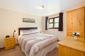 OAK 2 Bedroom Lodge